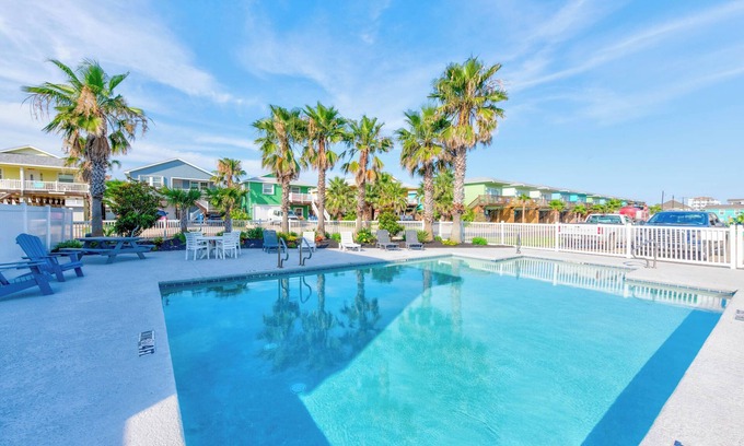 Port Aransas House | Sl415-pop-a-top