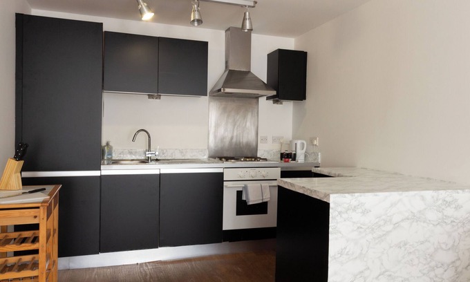 St George's Quarter Apartment | Sleek 1Bed Apt near Liverpool CC