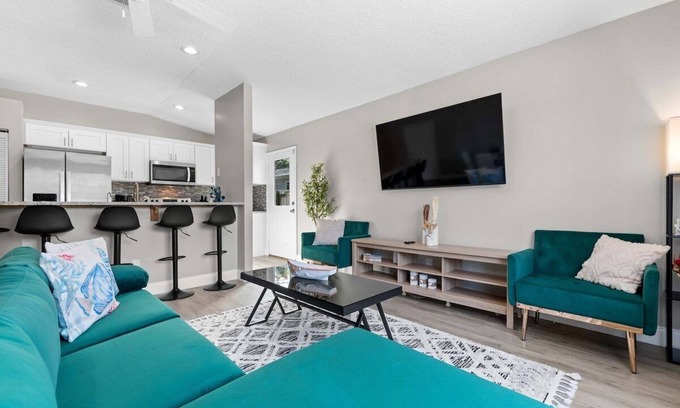 Saint Augustine Shores House | Sleek and Stylish 3-Bedroom Oasis-Pet Friendly