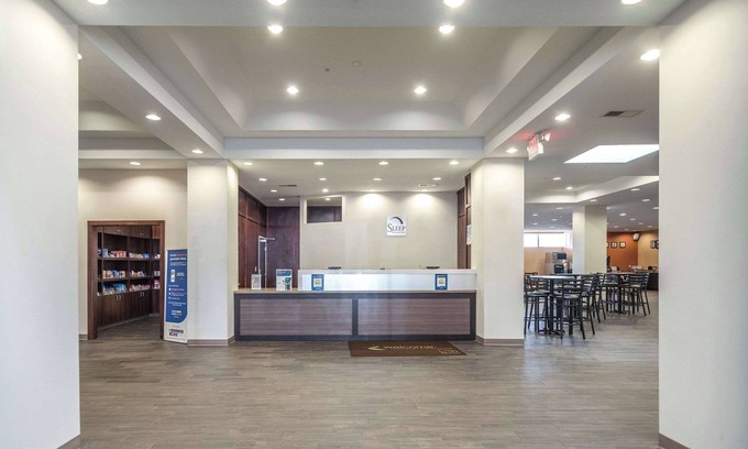 Indianapolis Hotel | Sleep Inn & Suites and Conference Center Downtown