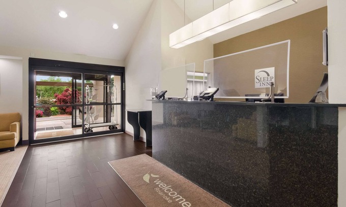 Cave Spring Hotel | Sleep Inn Tanglewood