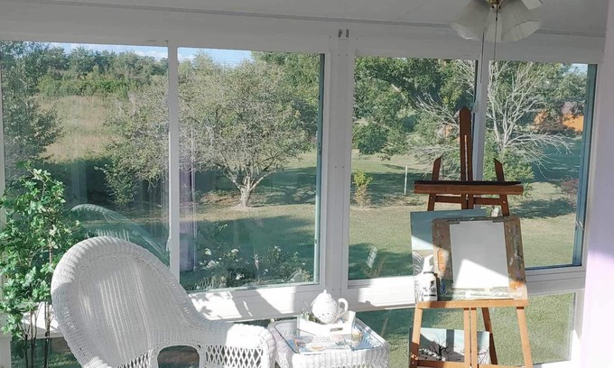 Kodak House | Sleeps up to 8 in a safe, quiet area