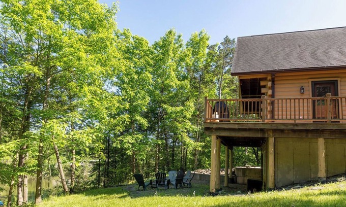 Athens House | Sleepy Hollow Lake: Lakefront Cabin +HOA Amenities