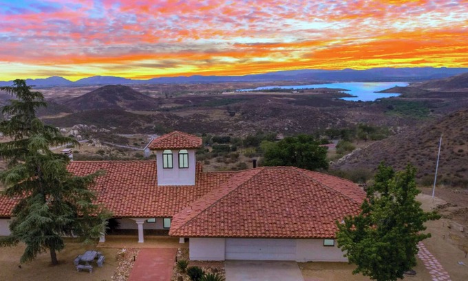 Temecula House | Slice of Heaven by AvantStay | Breathtaking Views!