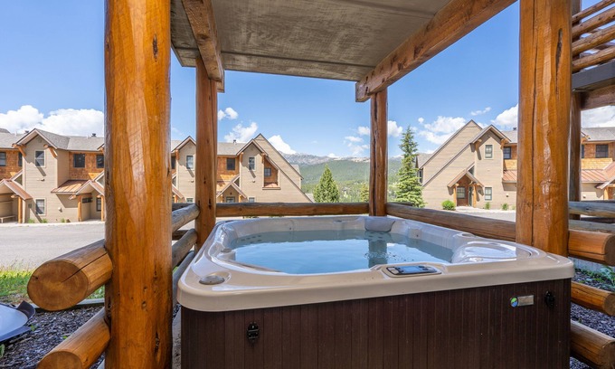 Saddle Ridge House | Slopeside townhome with ski-in/ski-out and private hot tub