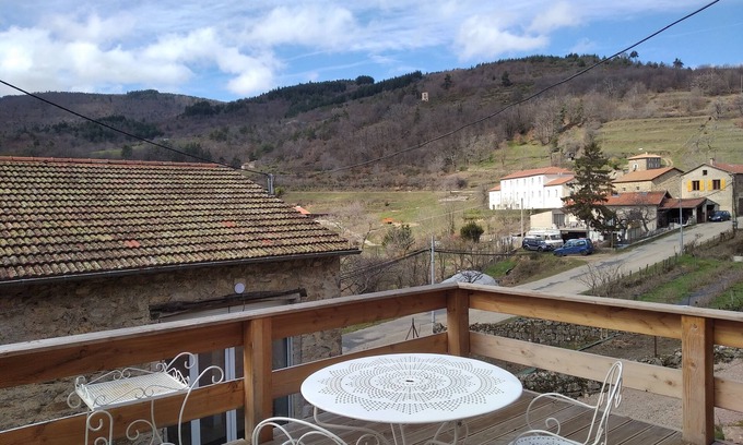 Pailhares Ski Chalet | Small cabin perched in Pailharès. For short stays, in a quiet location - 2 people