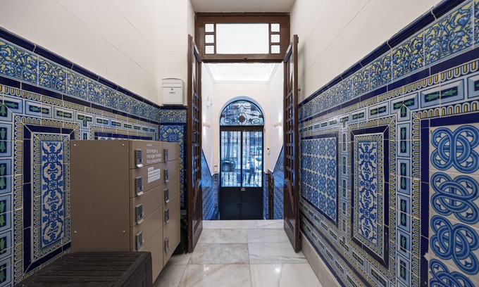 Palos de la Frontera Apartment | Smartr Atocha Reina Sofia