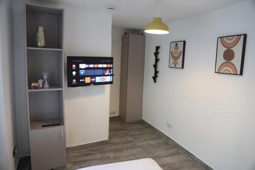 Kentish Town Apartment | Smashing Studio