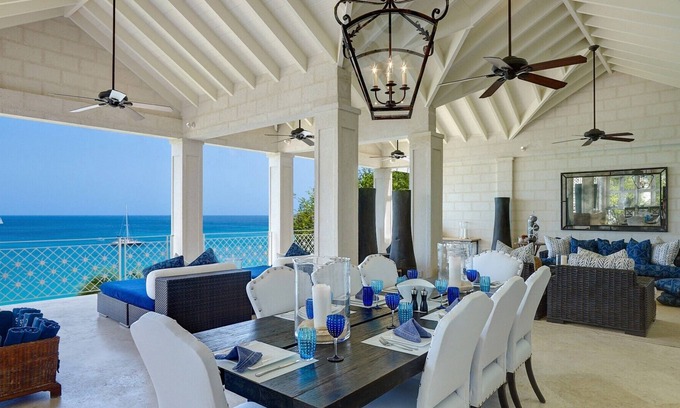 Old Trees Bay Villa | Smugglers Cove Penthouse - Luxury 4 Bed Beachfront Villa on Islands best beach