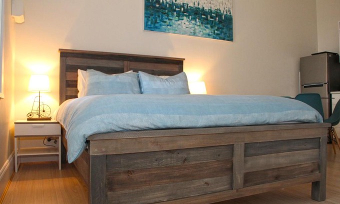 Victor Harbor Apartment | Smugglers Inn Studio Apartments