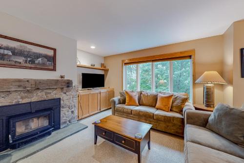 Warren Apartment | Snow Creek 4