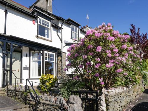 Bowness-on-Windermere House | Snowdrop Cottage