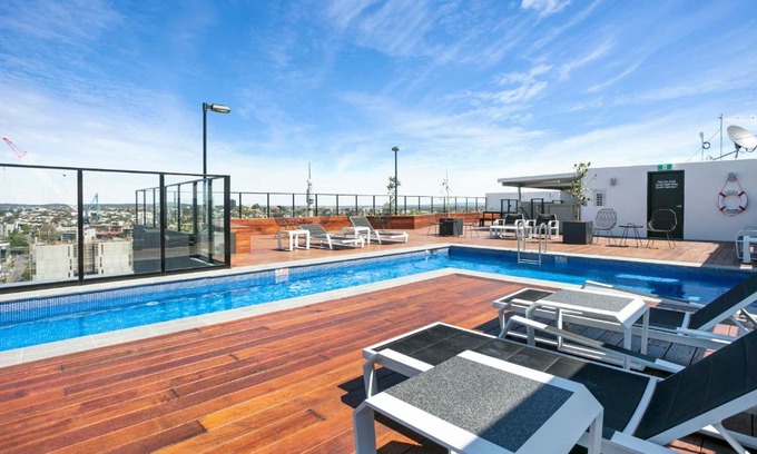 South Brisbane Apartment | Soda Apartments by CLLIX