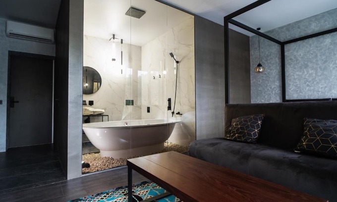 Zarichnyi District Hotel | Sofa Boutique Hotel & SPA