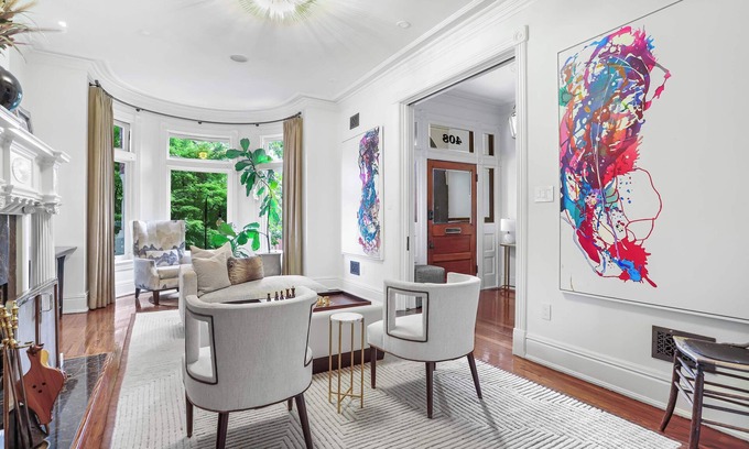Capitol Hill House | Sojourn Grand Jewel w/Chef's Kitchen near Capitol