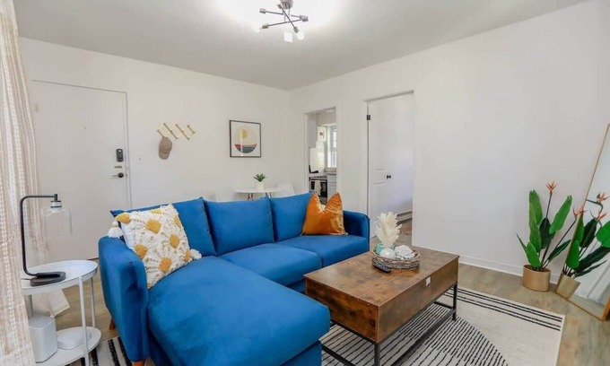 Cottage Line Apartment | Sojourn | The Anchor Breeze | 1 BR