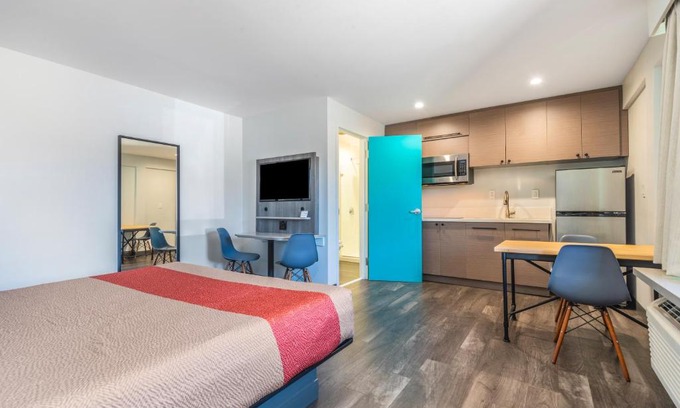 Los Angeles Hotel | Solo Motel Broadway