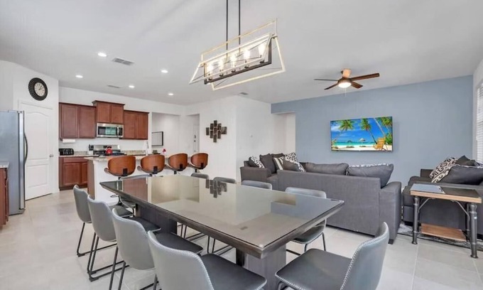 Sunridge Woods House | Solterra Resort-7 Bedrooms 5.5 Bath Pool/Spa-Clubhouse/Lazy River-Near Disney