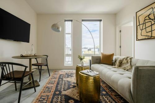 Highland Apartment | Sonder by Marriott Bonvoy The Artesian Apartments LoHi