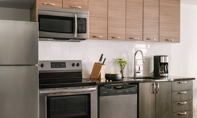 International District Apartment | Sonder Penny Lane | One-Bedroom Apartment w/Balcony