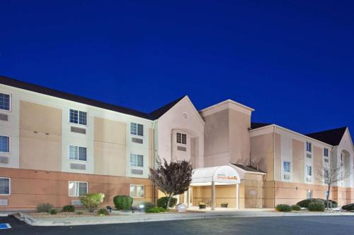 Northeast Heights Hotel | Sonesta Simply Suites Albuquerque