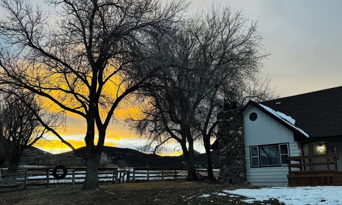Mesa Other | Soothing farmhouse with horse paddock on the Grand Mesa, largest flattop mt.