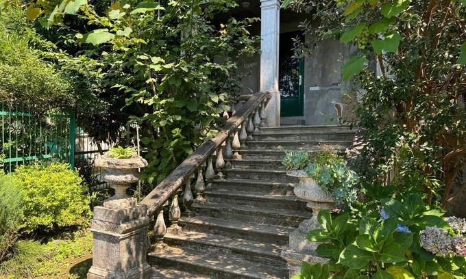 Mtsvane Kontskhi House | Soothing villa with WiFi in beautiful Batumi