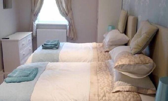 Ripley Bed & Breakfast | Sophie's Bed and Breakfast