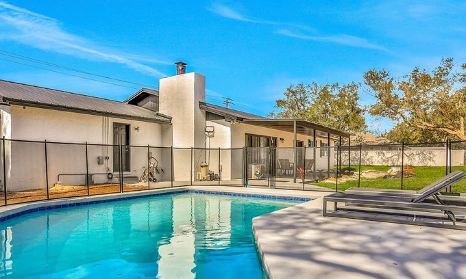 St. Augustine South House | Sophisticated dog-friendly home with pool, large enclosed yard, washer/dryer, AC