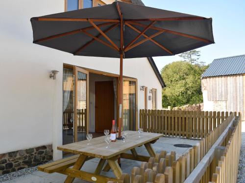 Broadwoodkelly House | South Barn