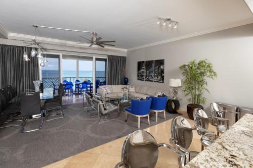 Seven Mile Beach Apartment | South Bay Beach Club #14 - 4 Bedroom 4 Bathroom Unit