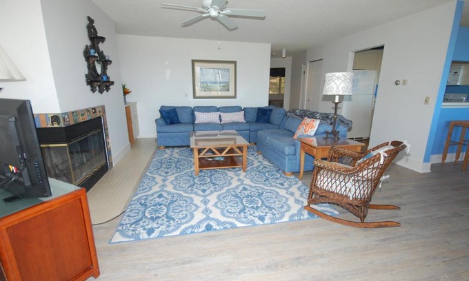 Glen Arbor Apartment | South Beach 43
