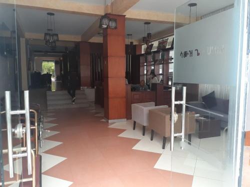 East Shewa Hotel | South gate hotel