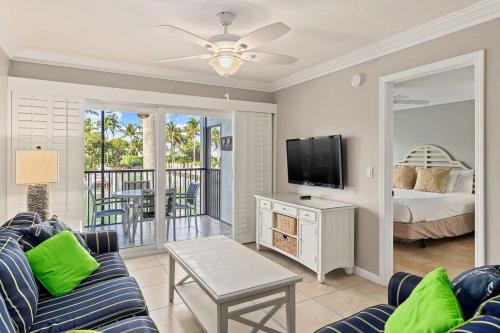 Captiva House | South Seas Marina Villas 603 - Gorgeous Harbourfront Residence
