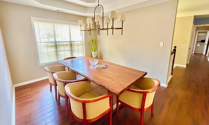 Cliftondale House | Southern Living/15 mins frm Arprt/15 mins dwntwn