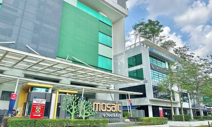 Central District Condo | Southkey Mosaic Mid Valley by Stayrene