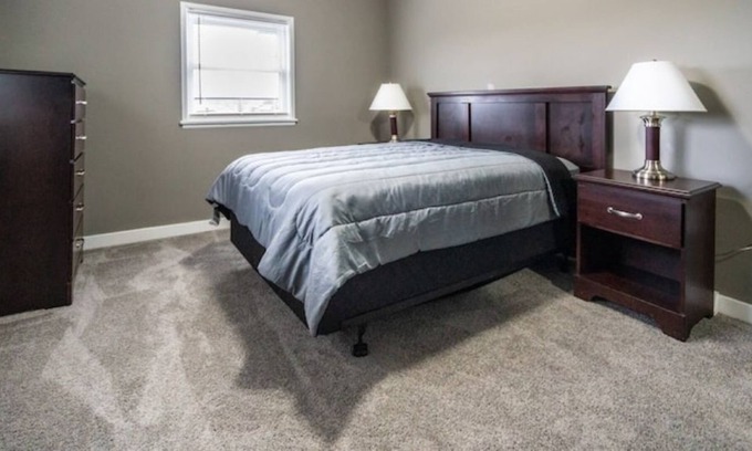 South Side Slopes House | Southside Flats Apt - 2C