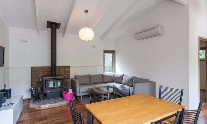 Aireys Inlet House | Southside I Walk to beach/shops I Pet Friendly