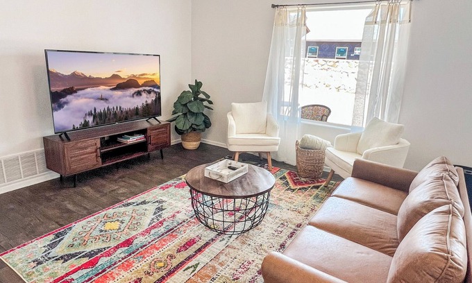 Las Cruces House | Southwest Gem just minutes from White Sands National Park