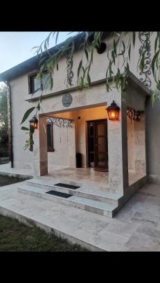 Isaccea House | Souvenir