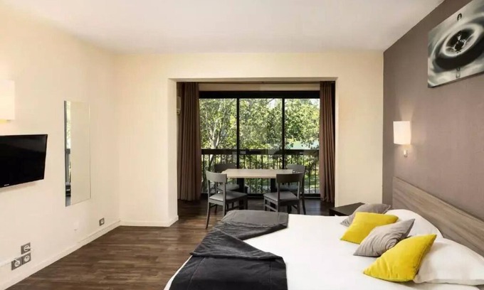Arles Apartment | SOWELL Family Les Amandiers* - Room 3 People