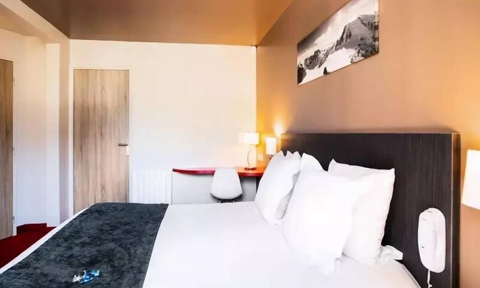 Briancon Apartment | SOWELL HOTELS Le Parc & SPA* - Superior Double Room