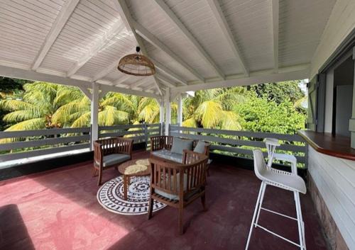 Point d'Or Villa | Spacieux haut de villa avec terrasse et jardin