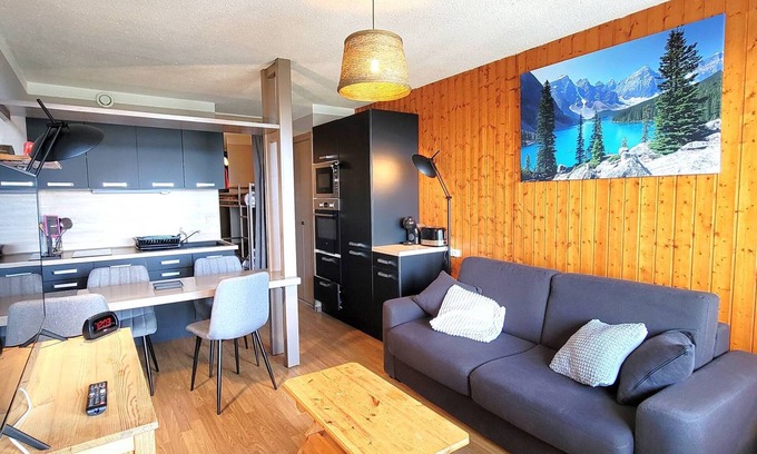 Saint-Michel-de-Chaillol Apartment | Spacious Studio for 4/6 - Ski, Hikes, South Balcony, Pet-Friendly