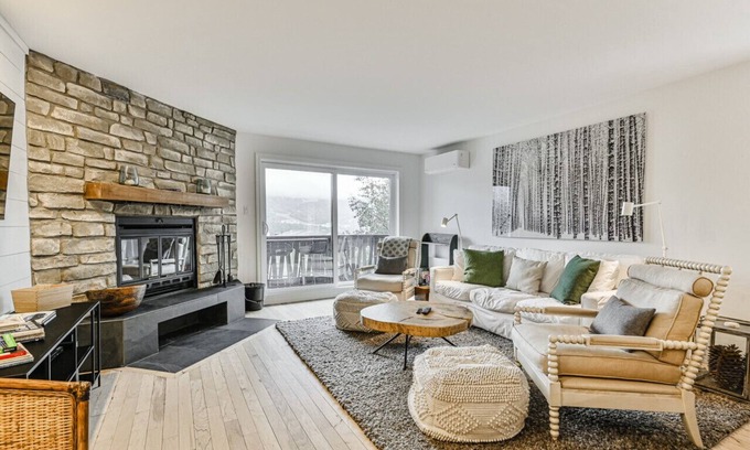 Mont-Tremblant Condo | Spacious 2 BDR with Lake & Mountain Views!