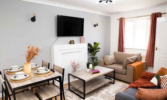 Haydock House | Spacious 2 Bedroom in Haydock