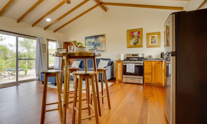 Placencia Cabin | Spacious 2-Bedroom-Lagoon Views-Pool-Maya Beach