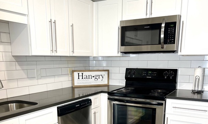 Atlanta Apartment | Spacious 2 Bedroom Unit in Atlanta!