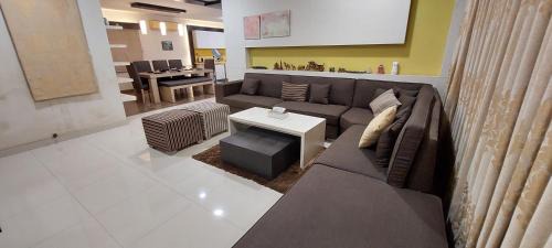 Gulshan-e-Iqbal Villa | Spacious 2BR Portion with Rooftop Gulshan e Iqbal Block 7