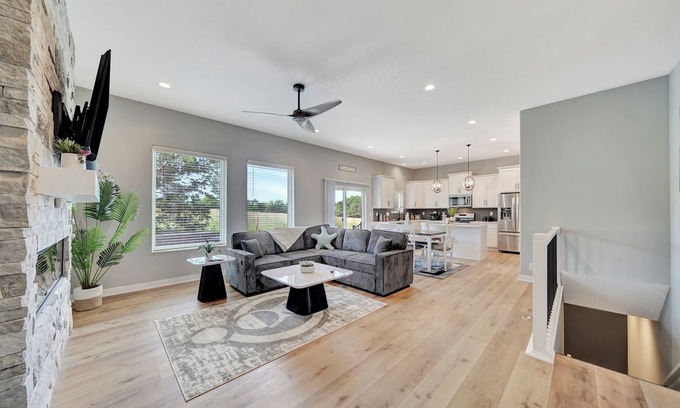 Lincoln House | Spacious 3 Bedroom, 3 Bath Pine Meadows Retreat